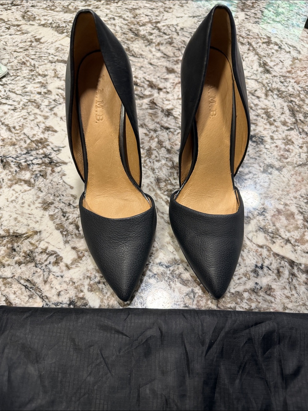 L.A.M.B. Black Pointed-Toe Leather Pumps SEXY